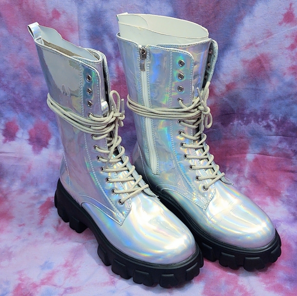 NIB N.Y.L.A. Dollskill Holographic Lace-Up Ankle Combat Boots: 7.5 - Picture 7 of 9